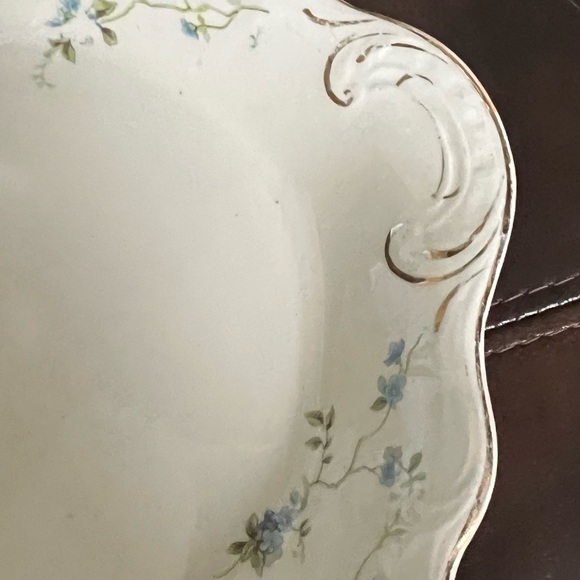 Buffalo China Platter Blue Flowers With Gold Swirl Detailing Marked 11 5/8" - Picture 4 of 4